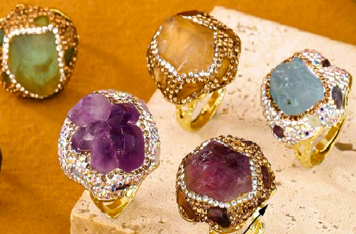 Anel Ajustável "Deusa Gaia" – Pedra Natural Bruta