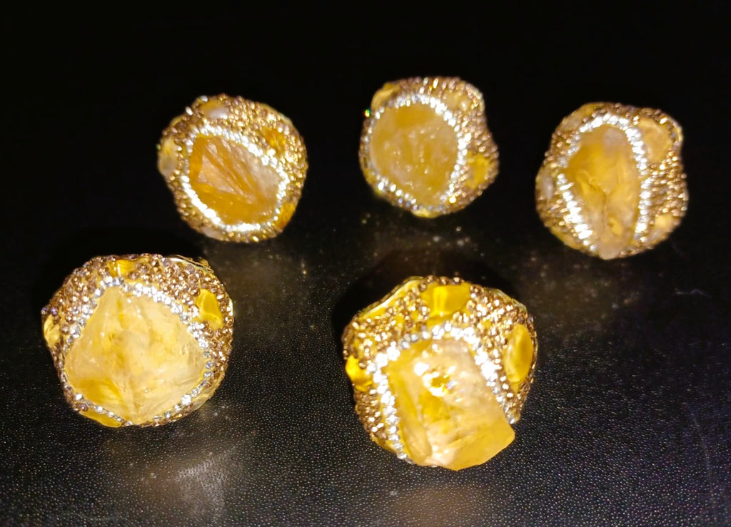 Anel Ajustável "Deusa Gaia" – Pedra Natural Bruta