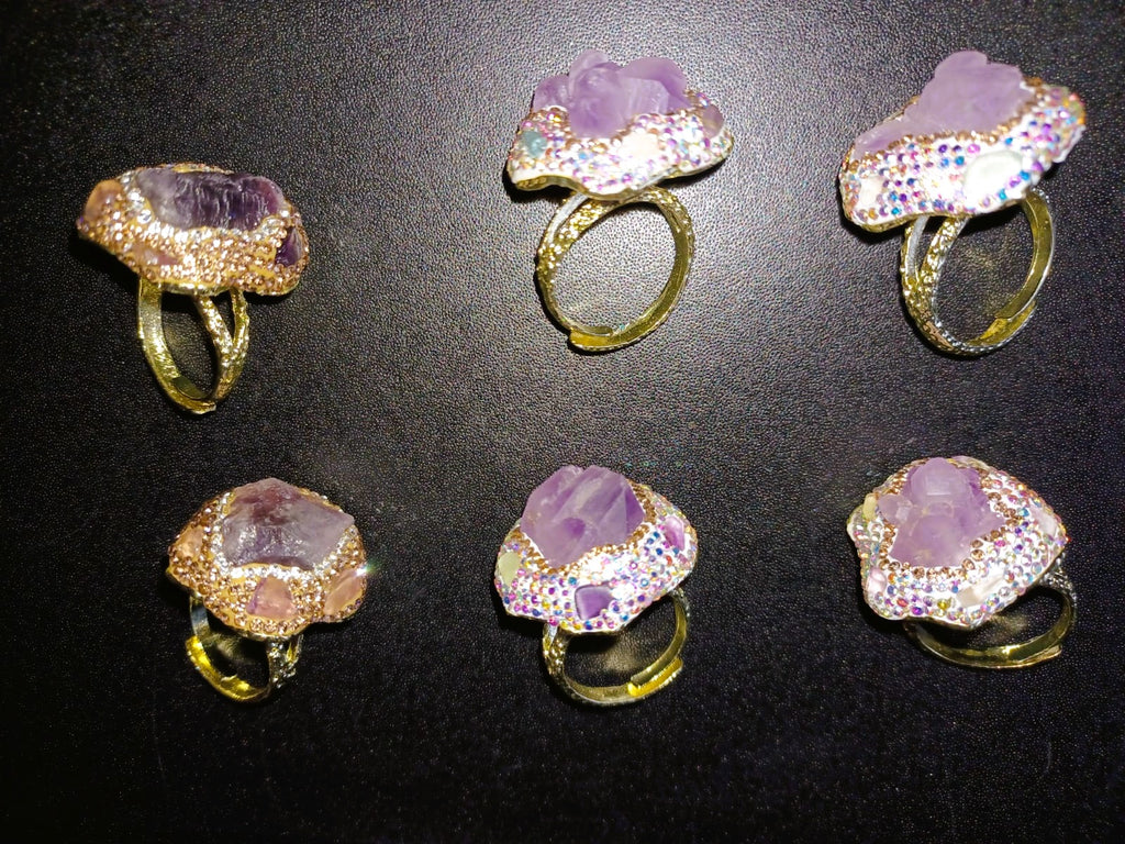 Anel Ajustável "Deusa Gaia" – Pedra Natural Bruta