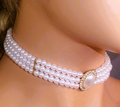 Gargantilha Statement 'Esplendor Vintage' | Tripla Linha de Pérolas & Strass