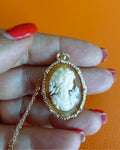 Colar Vintage 'Segredo de Camafeu' | Sagrado Feminino & Ancestralidade