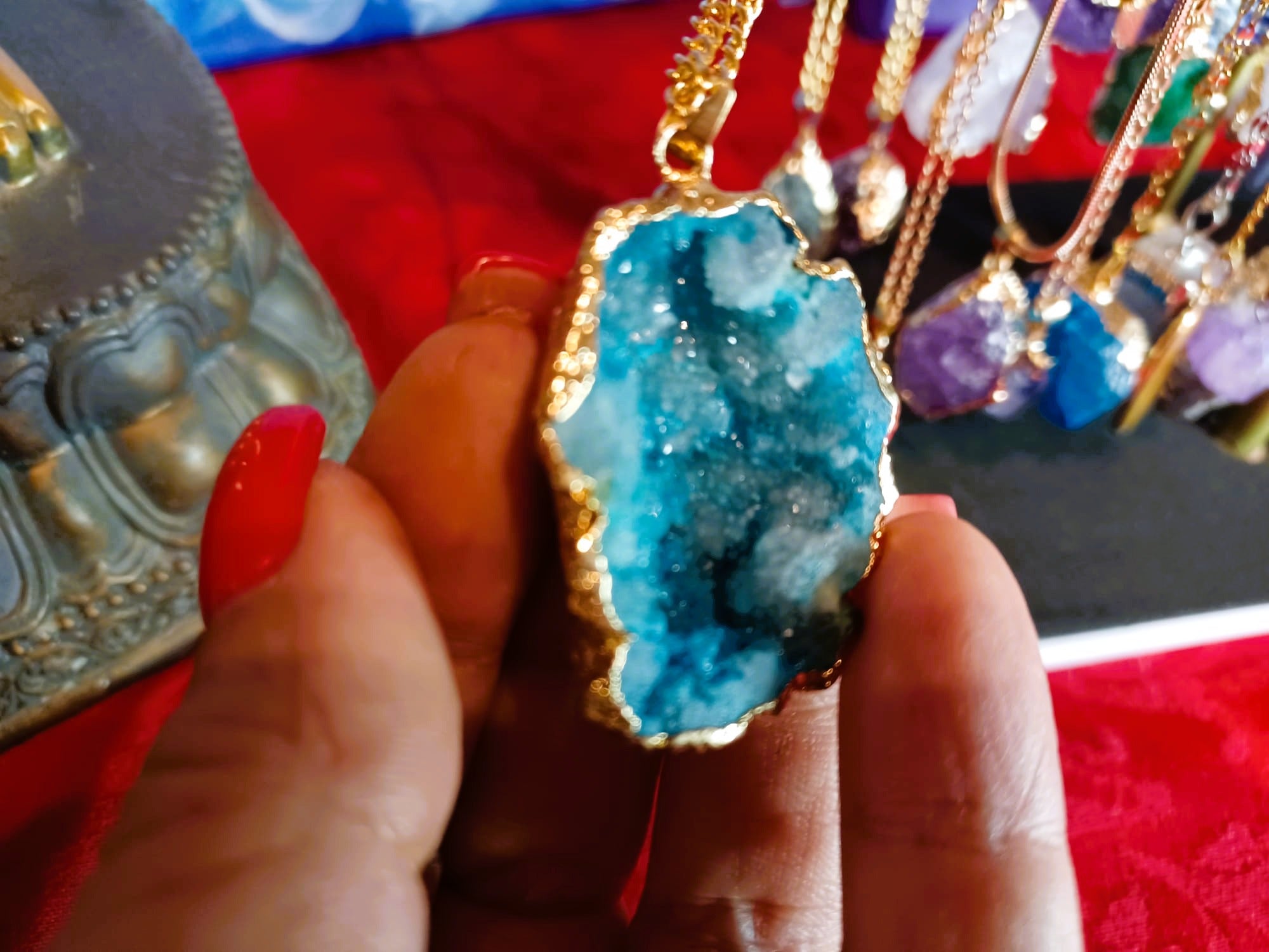 Colar Amuleto Coração da Terra