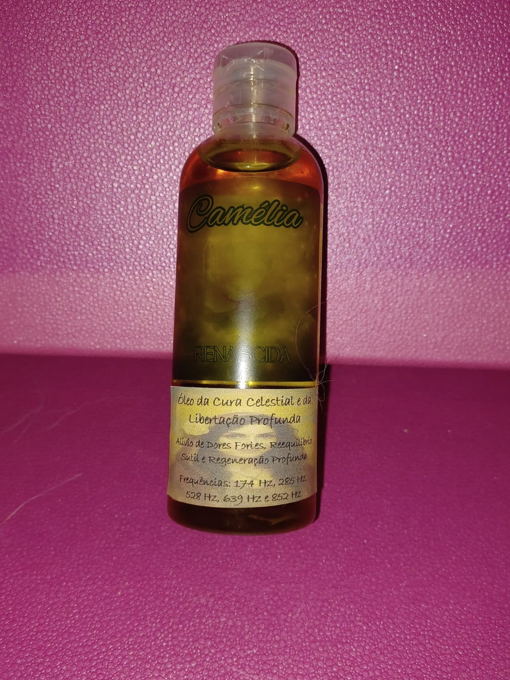 Óleo da Cura Celestial e da Libertação Profunda – Alívio de Dores Fortes (Um Ritual Ancestral da Linha Camélia Renascida)