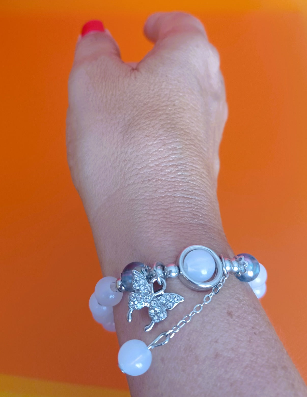 Pulseira Talismã 'Metamorfose Lunar' | Pedra da Lua Cinza & Borboleta Sagrada