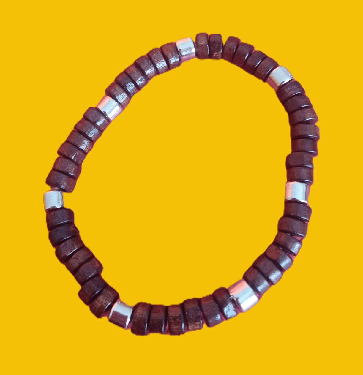 Pulseiras Tribais 'Mãe Terra' | Madeira & Detalhes Geométricos (Vendidas à Unidade)